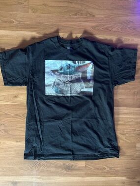 Star Wars Black Tee with Yoda Grogu